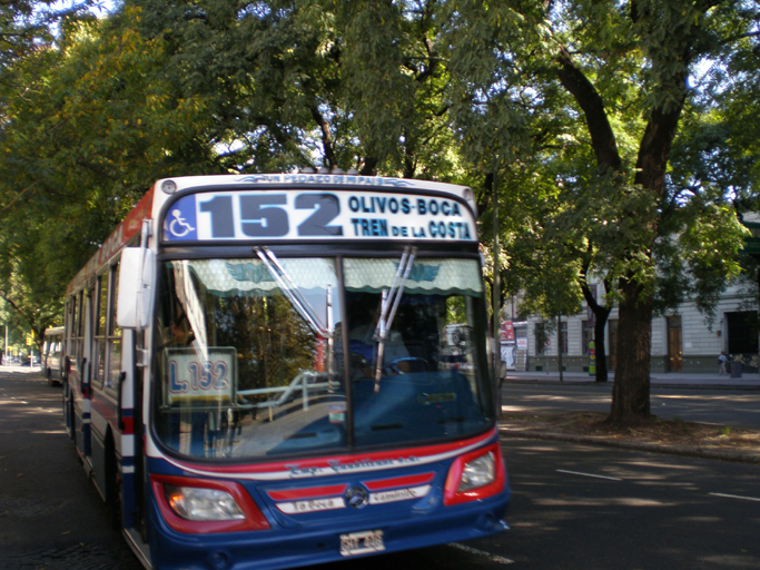 S9bus152.jpg - 420.35 K