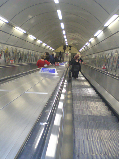 RR91tubeEscalator.jpg 221.61 K